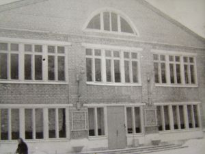 Здание открылось в 1951 году